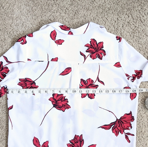 Cotton On Floral Button Up - Picture 8 of 10